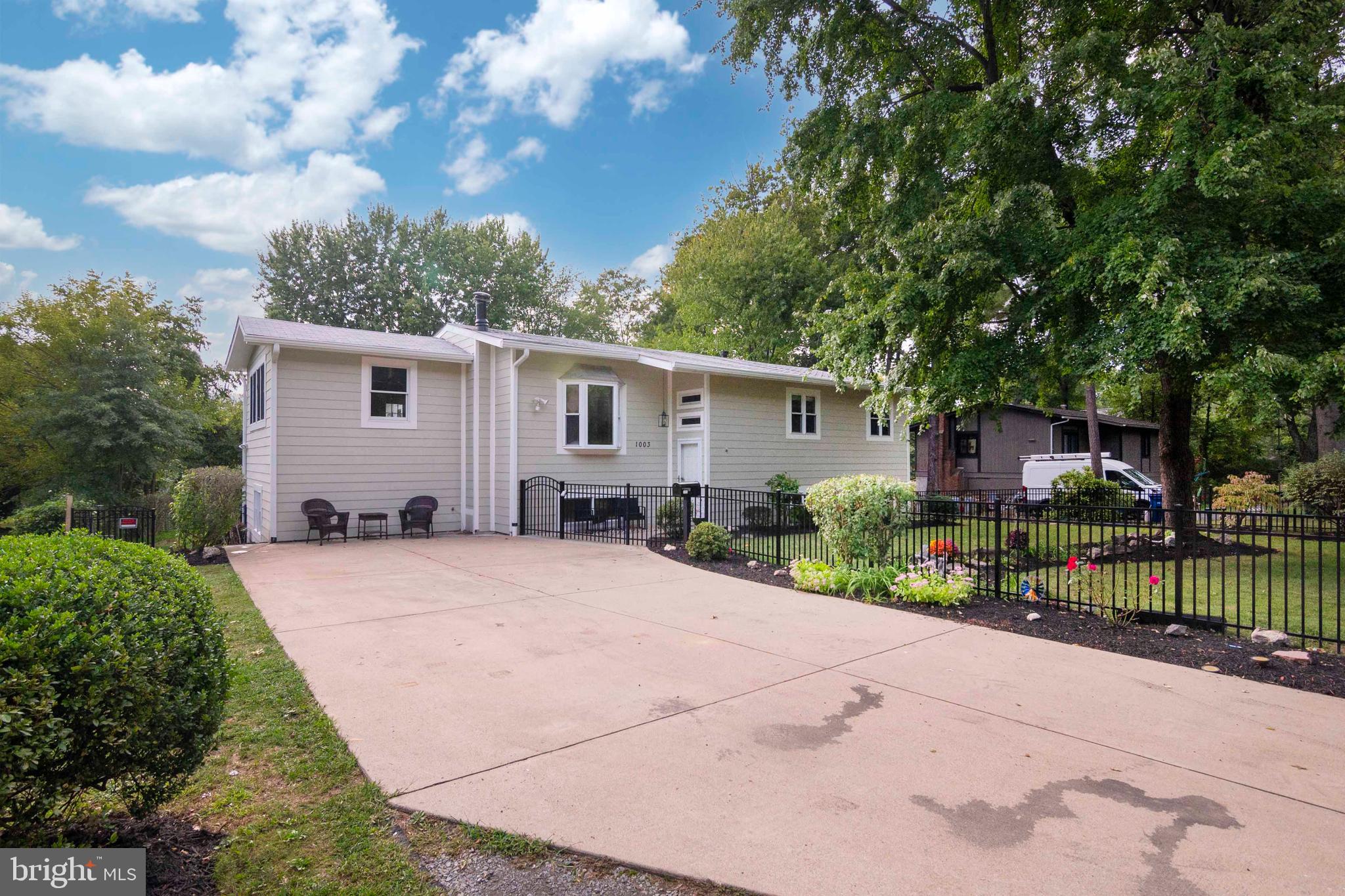 1003 Monroe Street Herndon, VA 20170 - Photo 33 of 120