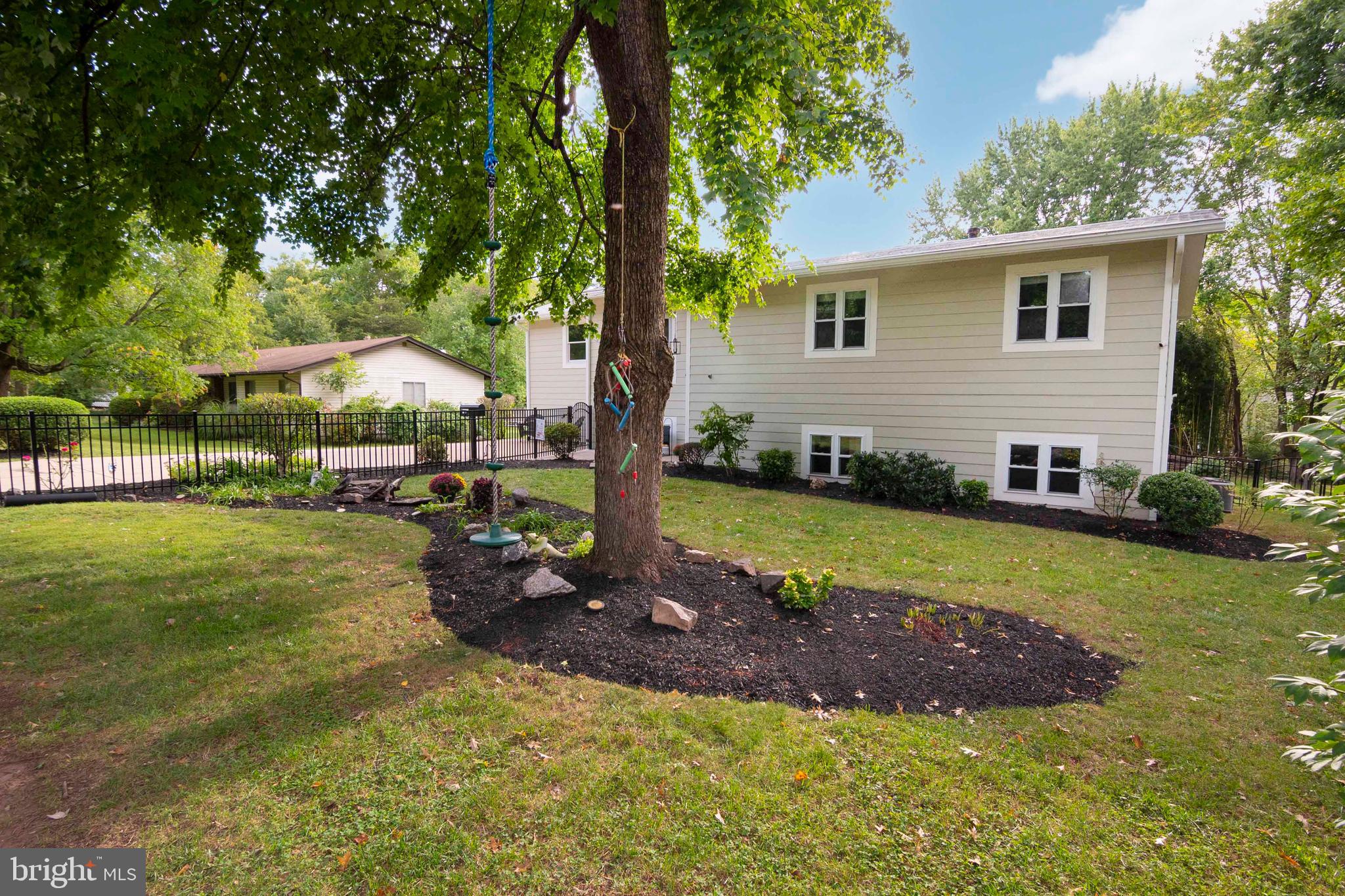 1003 Monroe Street Herndon, VA 20170 - Photo 35 of 120