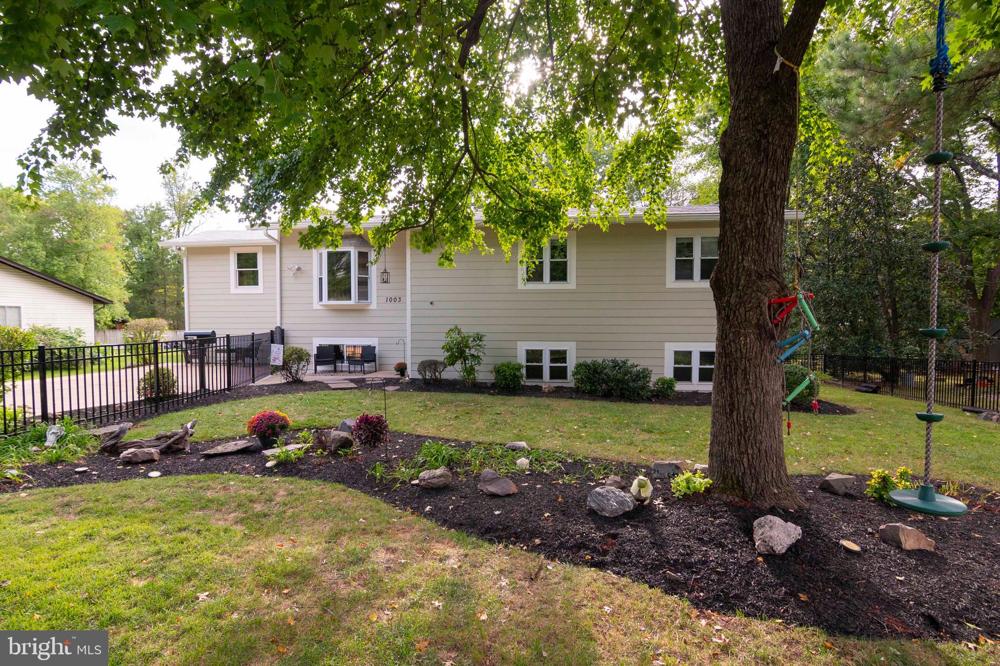 1003 Monroe Street Herndon, VA 20170 - Photo 36 of 120