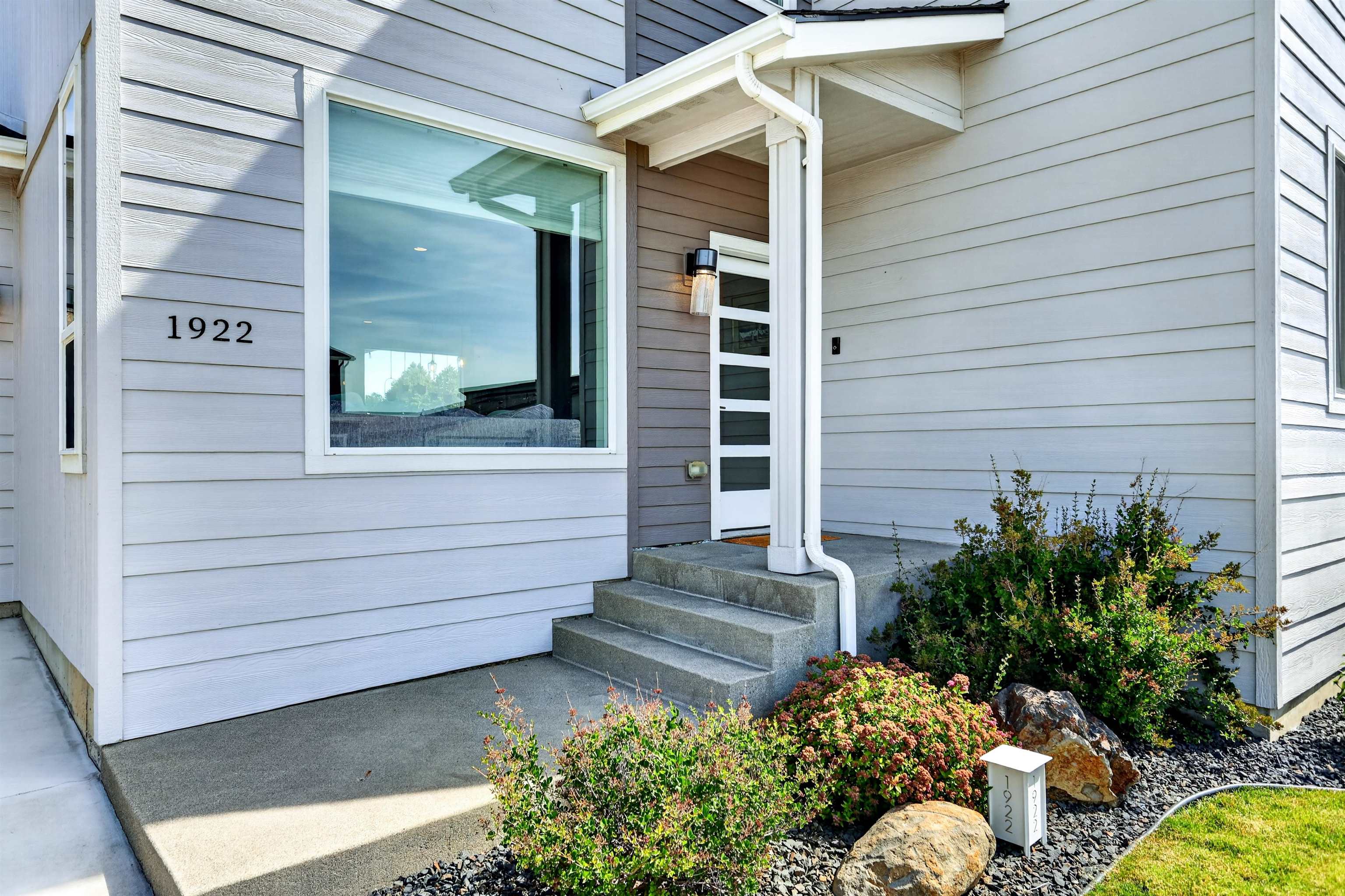 1922 Lavender Avenue Spokane, WA 99208 - Photo 6 of 48