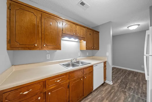 $895 | 1249 Parkway Place, Unit F, Clarksville, TN 37042