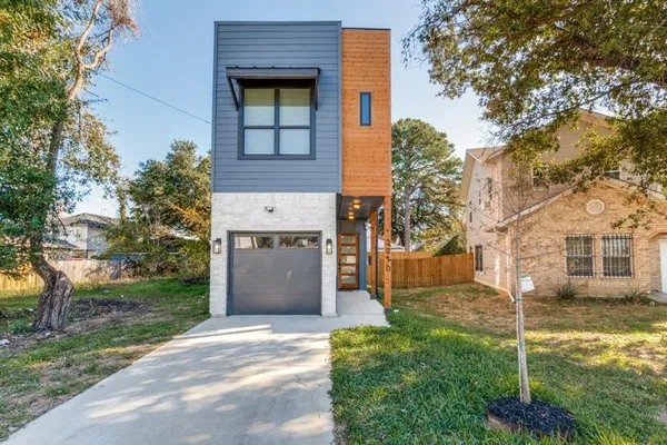 $330,000 | 2210 Bethurum Avenue, Dallas, TX 75215