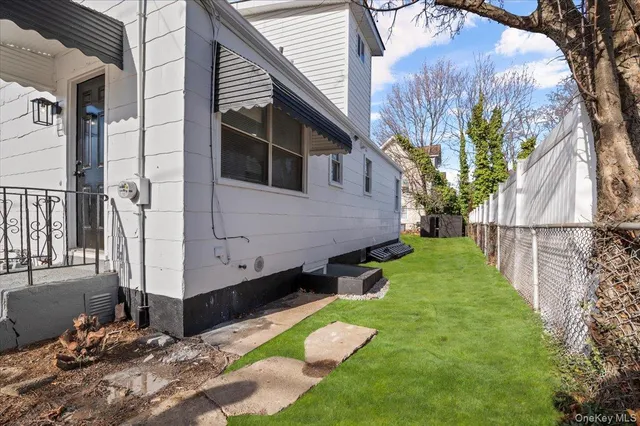 $679,999 | 126 Fairview Boulevard, Hempstead, NY 11550