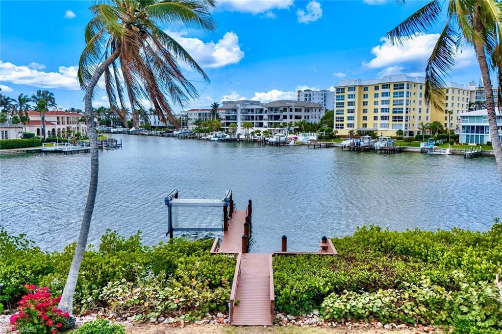 286 Springline Drive Naples, FL 34102 - Photo 7 of 13