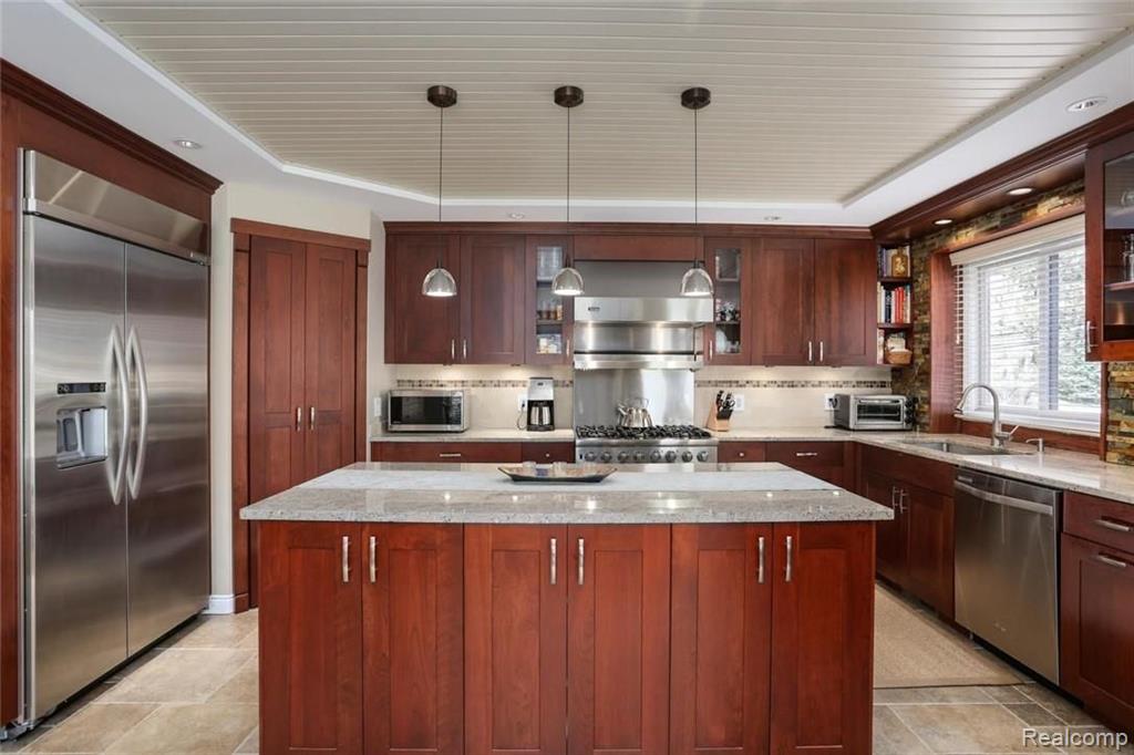 795 Peach Tree Lane Rochester Hills, MI 48306 - Photo 9 of 51