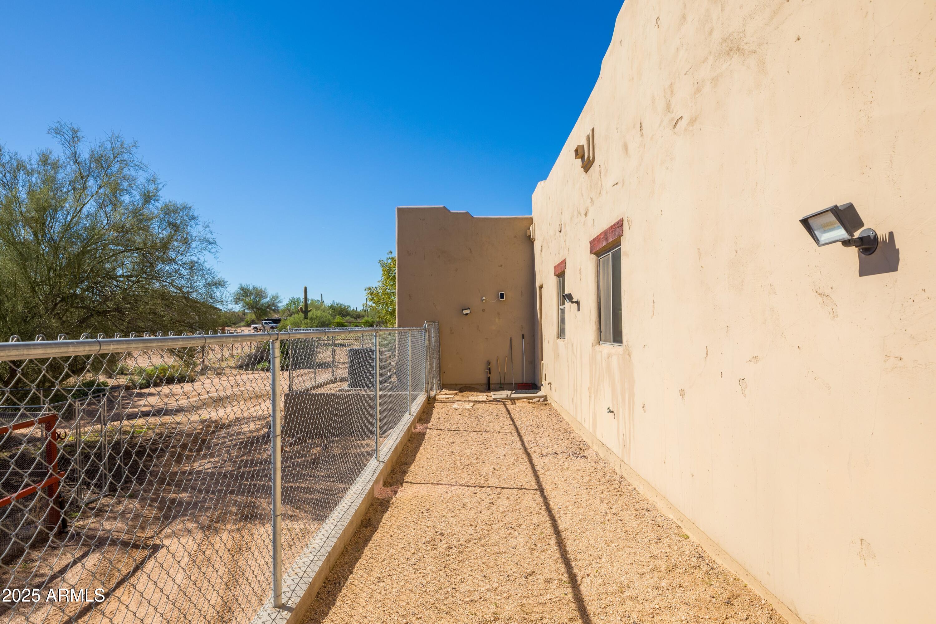 30709 North 170th Street Rio Verde, AZ 85263 - Photo 66 of 88 Dog Run