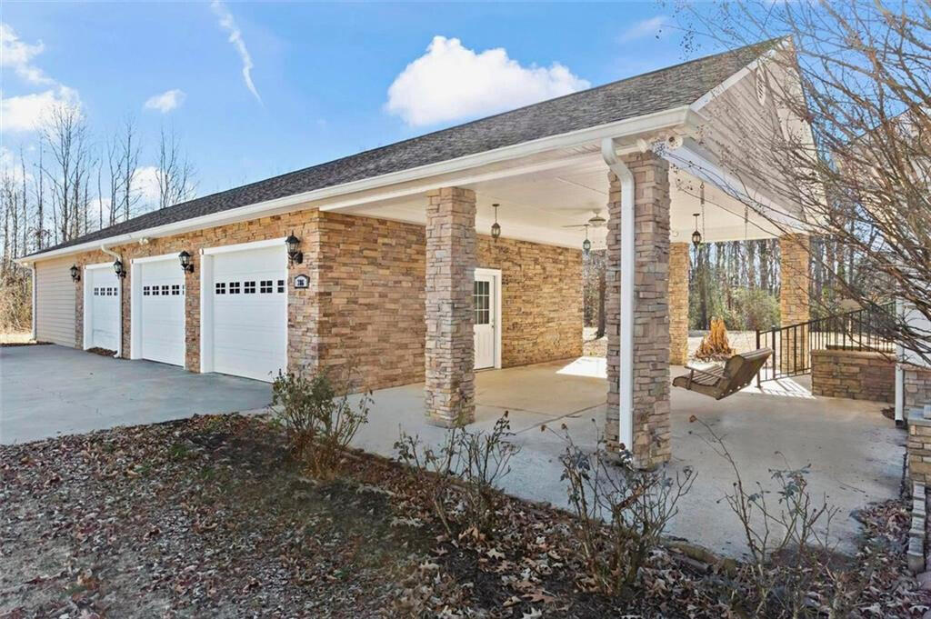 386 Oak Grove Road Summerville, GA 30747 - Photo 21 of 24 Garage