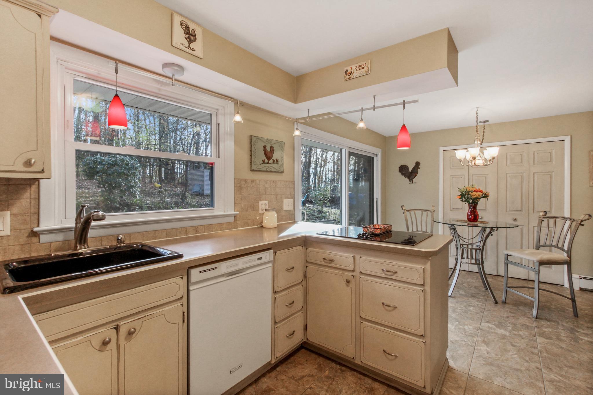 2664 Forest Road York, PA 17402 - Photo 13 of 35 Gallery Image 13