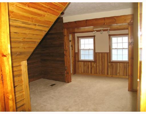 775 Manifold Road Washington, PA 15301 - Photo 2 of 8 Living Room.