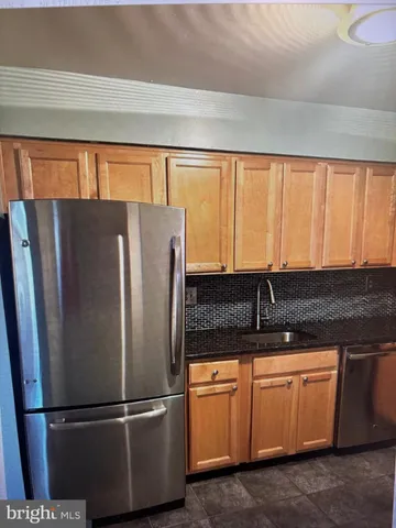 $1,800 | 50301 Delaire Landing Road, Unit 301, Philadelphia, PA 19114