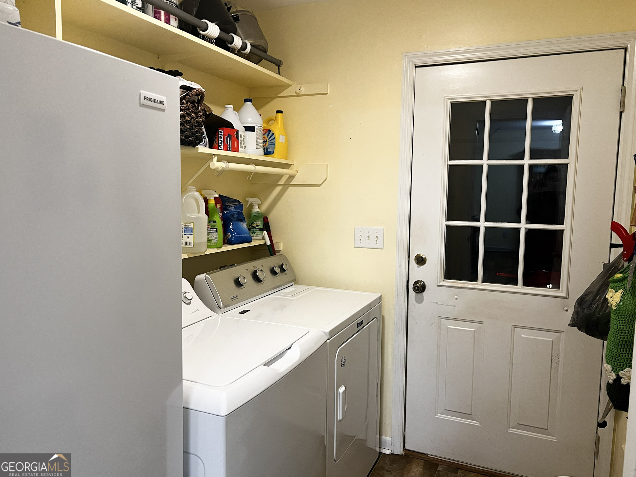 153 View Street Clarkesville, GA 30523 - Photo 23 of 31 a utility room with dryer and washer