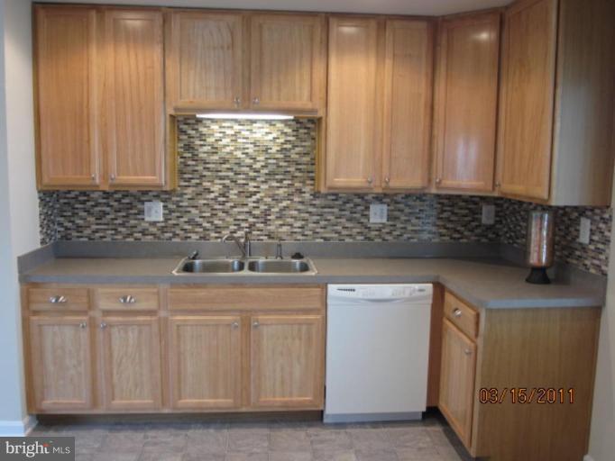 1596 Thomas Court Point of Rocks, MD 21777 - Photo 8 of 24 Kitchen #2