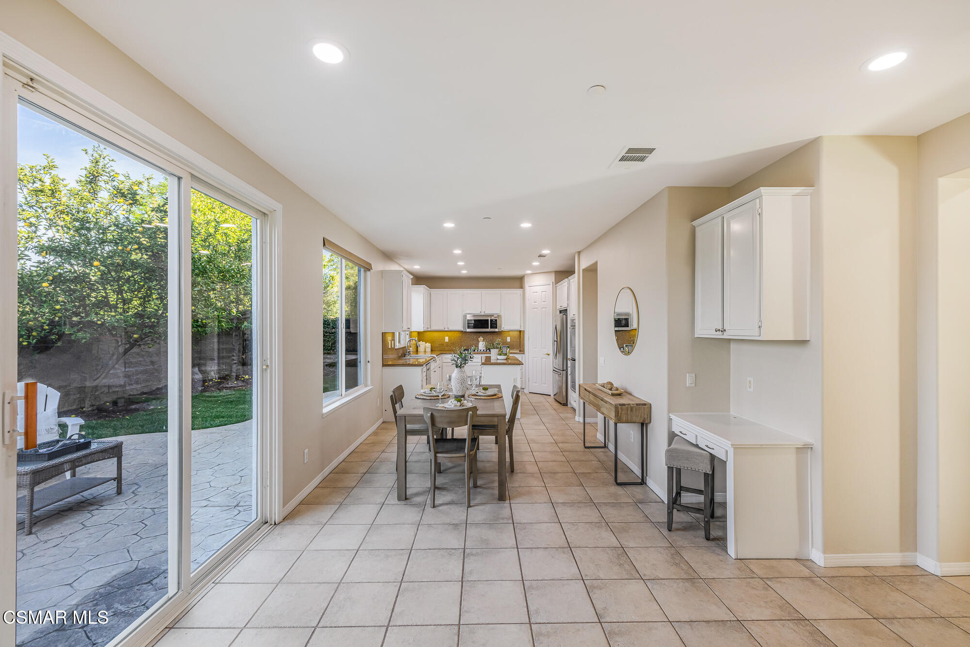 5353 Willow Oak Street Simi Valley, CA 93063 - Photo 8 of 52 5353 Willow Oak St-VinceDingmanMedia-12