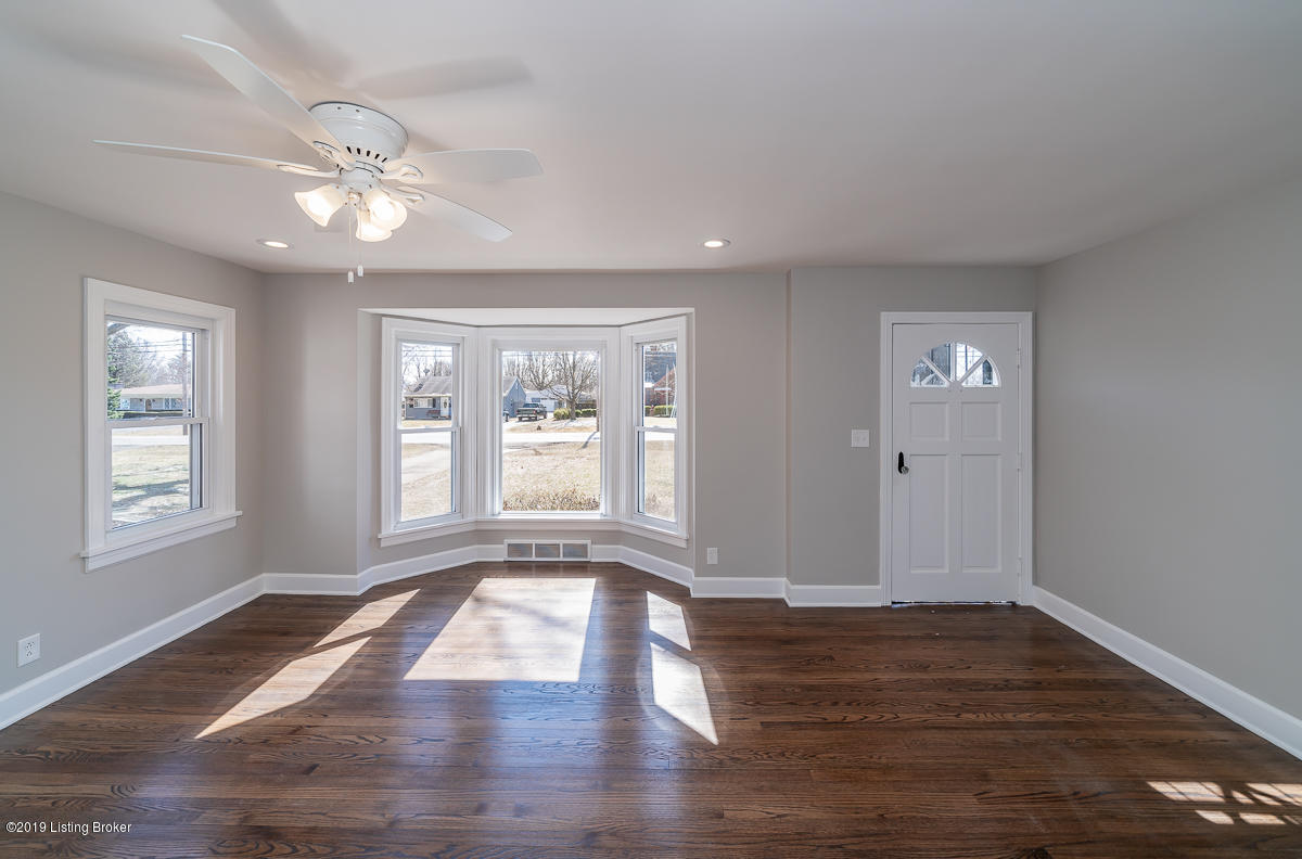 2807 Ralph Avenue Louisville, KY 40216 - Photo 2 of 51 2