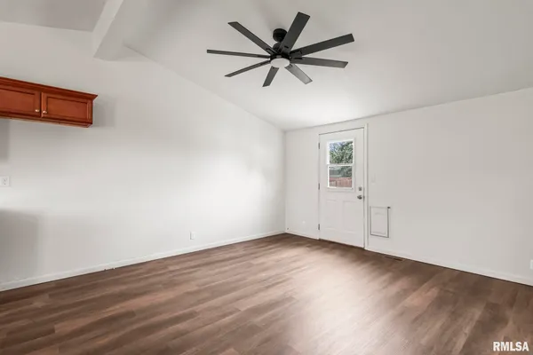 $220,000 | 811 Finley Street, Jacksonville, IL 62650