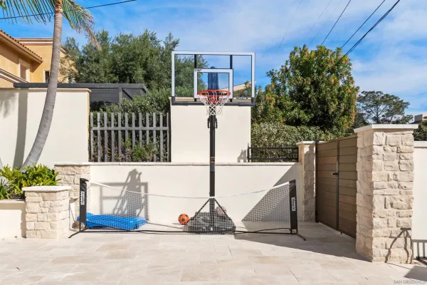 $48,000 | 704 Muirlands Vista Way, La Jolla, CA 92037