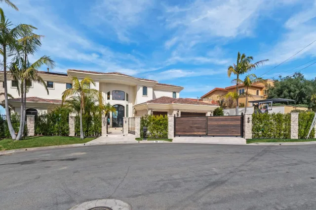 $12,000 | 704 Muirlands Vista Way, La Jolla, CA 92037