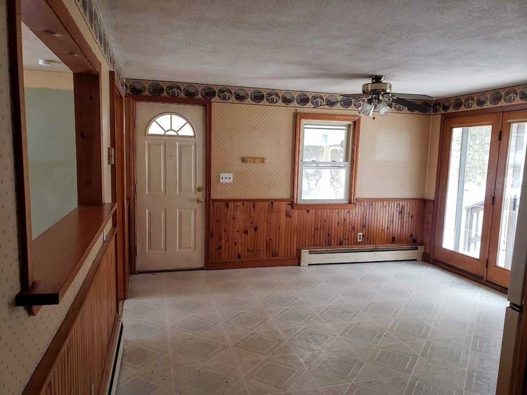58 Woodruff Road Clinton, MA 01510 - Photo 5 of 32 Gallery Image 5