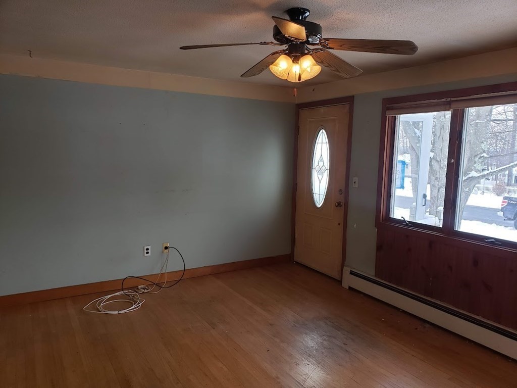 58 Woodruff Road Clinton, MA 01510 - Photo 8 of 32 Gallery Image 8