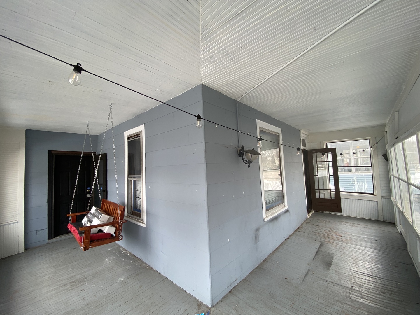 515 Walnut Avenue Elgin, IL 60123 - Photo 3 of 18