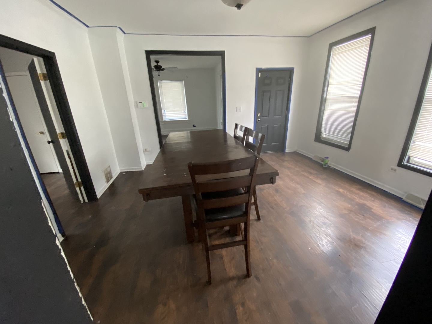 515 Walnut Avenue Elgin, IL 60123 - Photo 9 of 18 a living room with furniture and a mirror