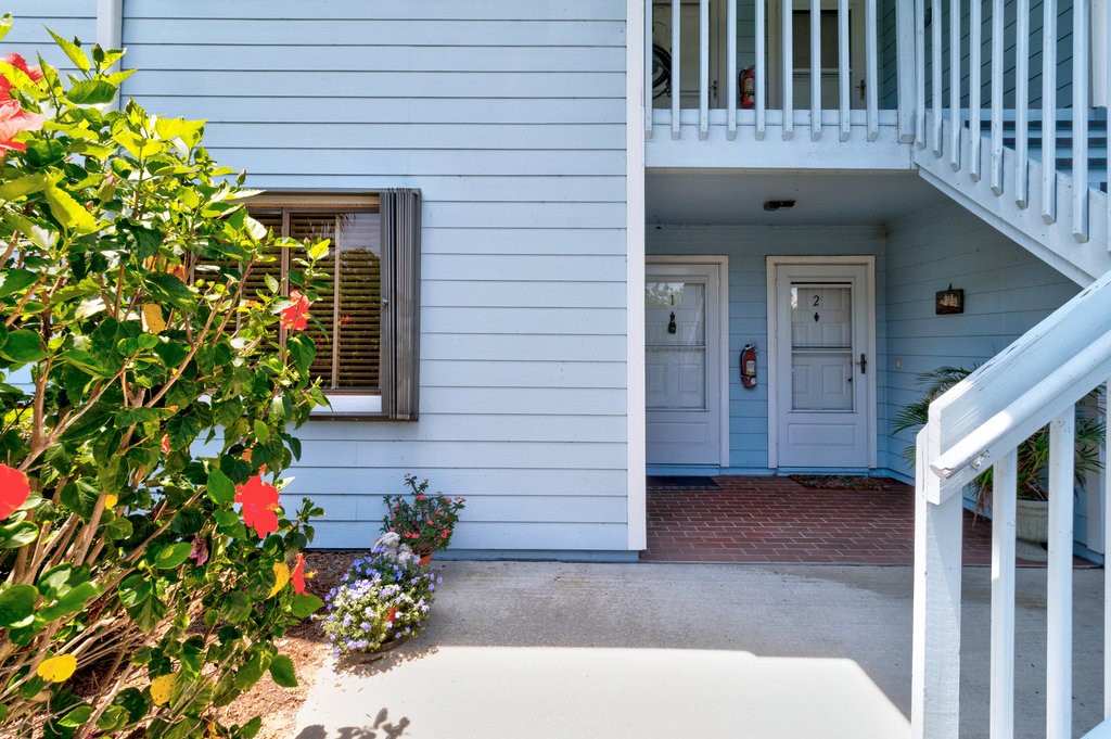 9628 Riverside Drive, Unit 1 Sebastian, FL 32958 - Photo 3 of 36 Gallery Image 3