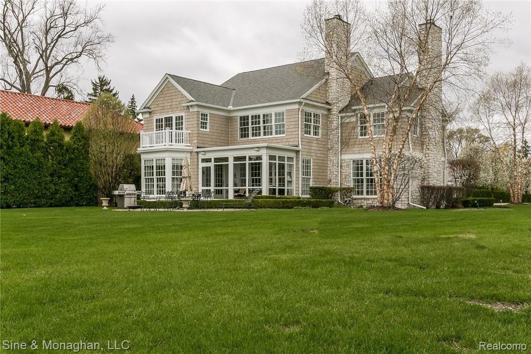 747 Whittier Road Grosse Pointe, MI 48230 - Photo 72 of 96 086-Rear_View-4039453-medium.jpg