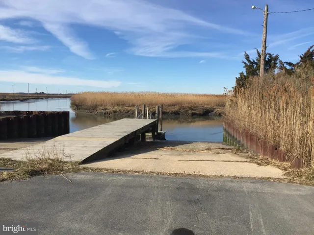 $99,999 | 11 North Avenue, Smyrna, DE 19977