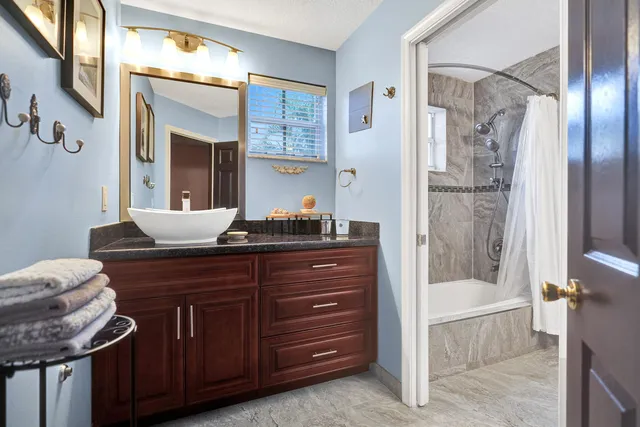 $995,000 | 8976 Biddle Court, Wellington, FL 33414