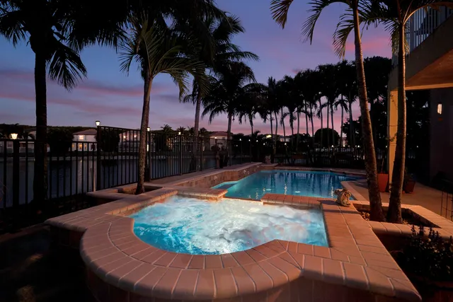 $995,000 | 8976 Biddle Court, Wellington, FL 33414