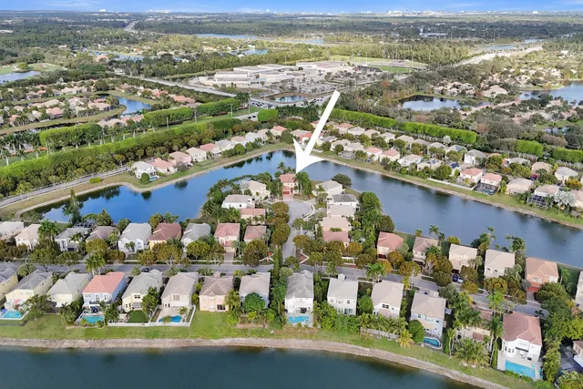 $995,000 | 8976 Biddle Court, Wellington, FL 33414