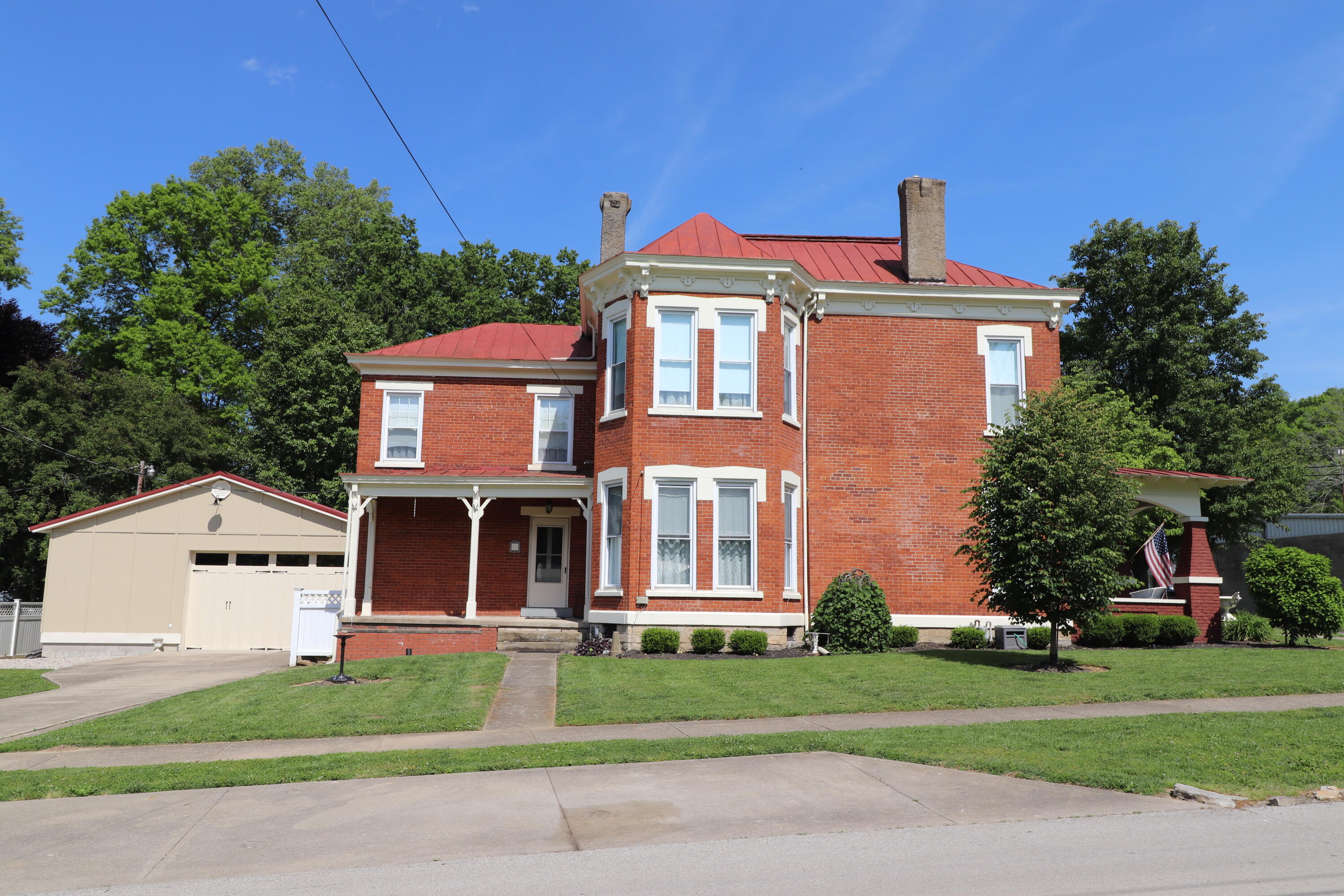 401 East 4th Street Augusta, KY 41002 - Photo 5 of 50