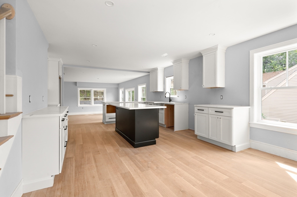 25 Englewood Road Winchester, MA 01890 - Photo 5 of 33 Gallery Image 5