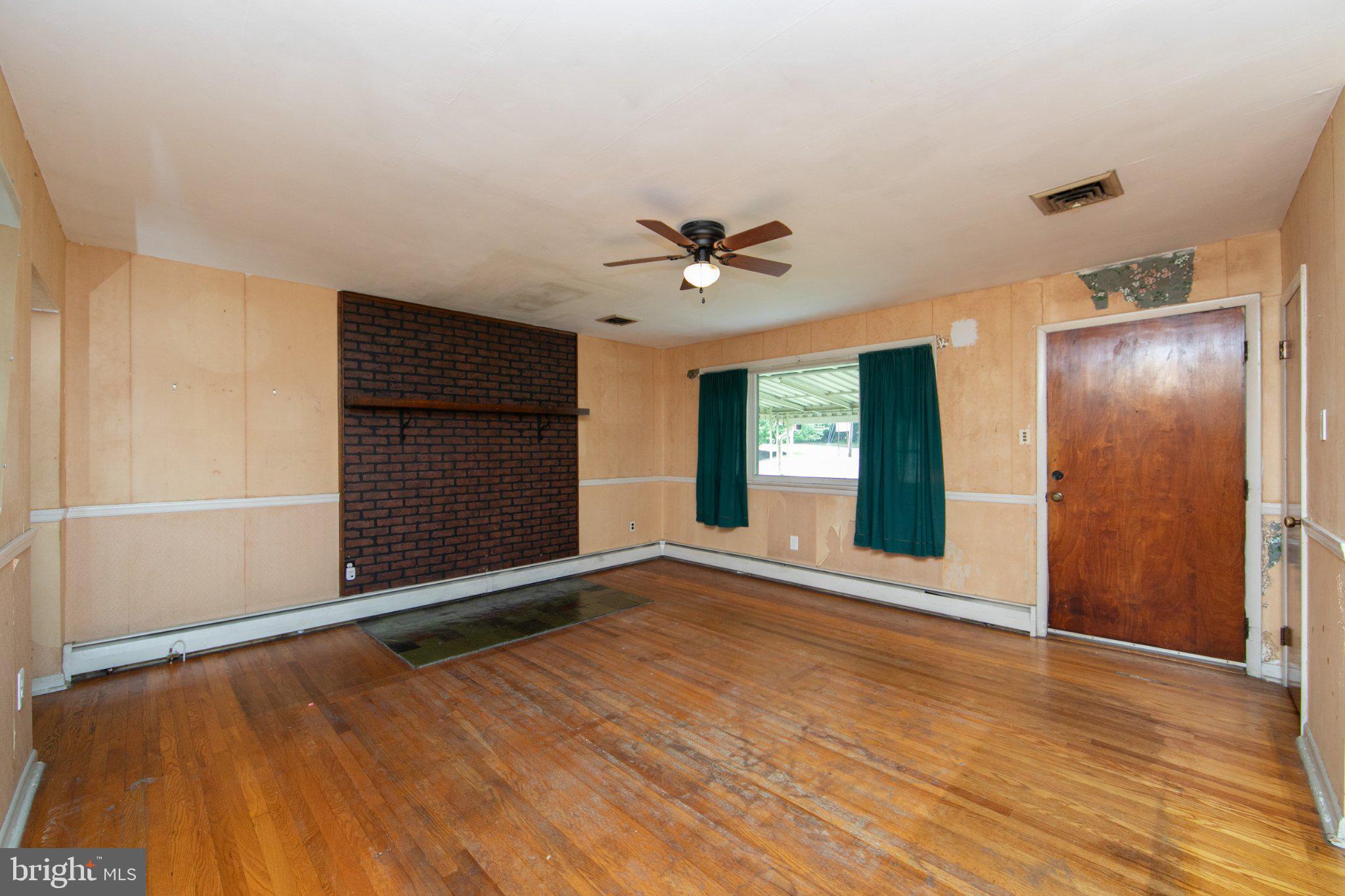 500 Mt Laurel Road Mount Laurel, NJ 08054 - Photo 3 of 37 Spacious room with classic charm.