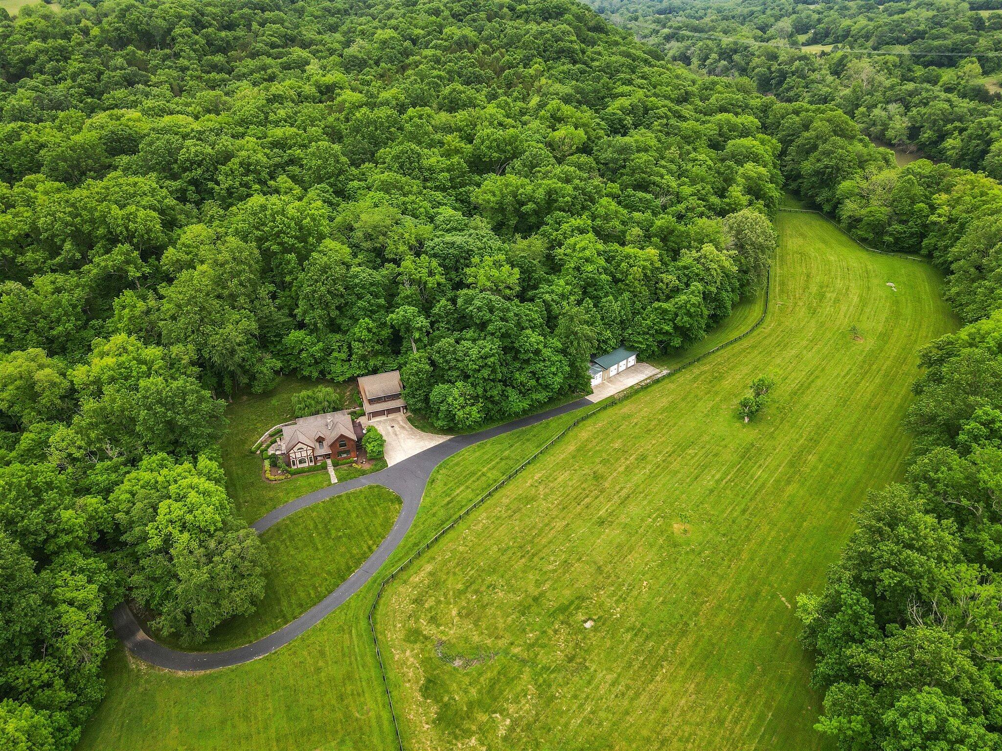 3605 Watts Ferry Road Frankfort, KY 40601 - Photo 156 of 181 150-Photo_1080295743_DJI_319_jpg_7565210
