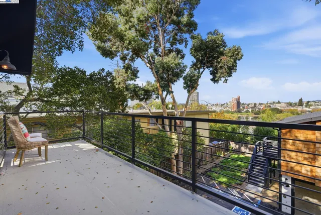 $2,399,000 | 335 Hanover Avenue, Oakland, CA 94606