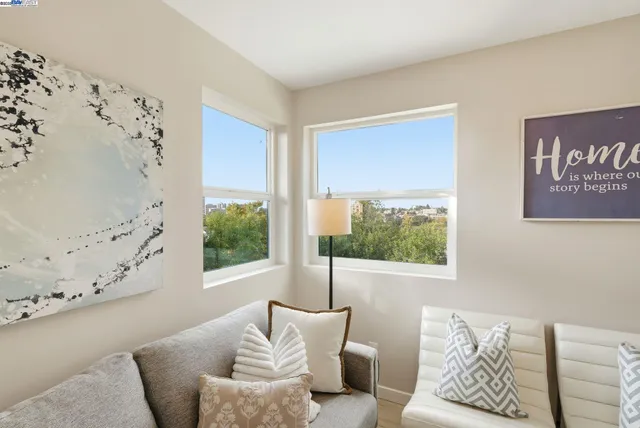 $2,399,000 | 335 Hanover Avenue, Oakland, CA 94606