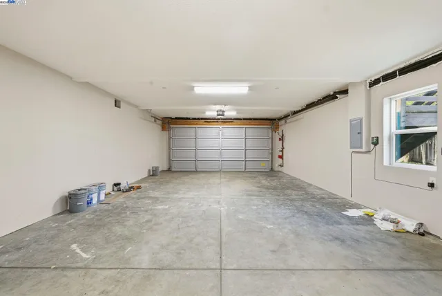 $2,399,000 | 335 Hanover Avenue, Oakland, CA 94606