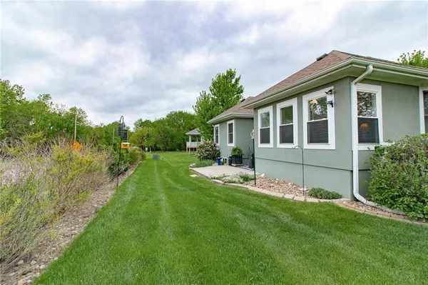 $369,900 | 11209 Trevor Drive, Peculiar, MO 64078