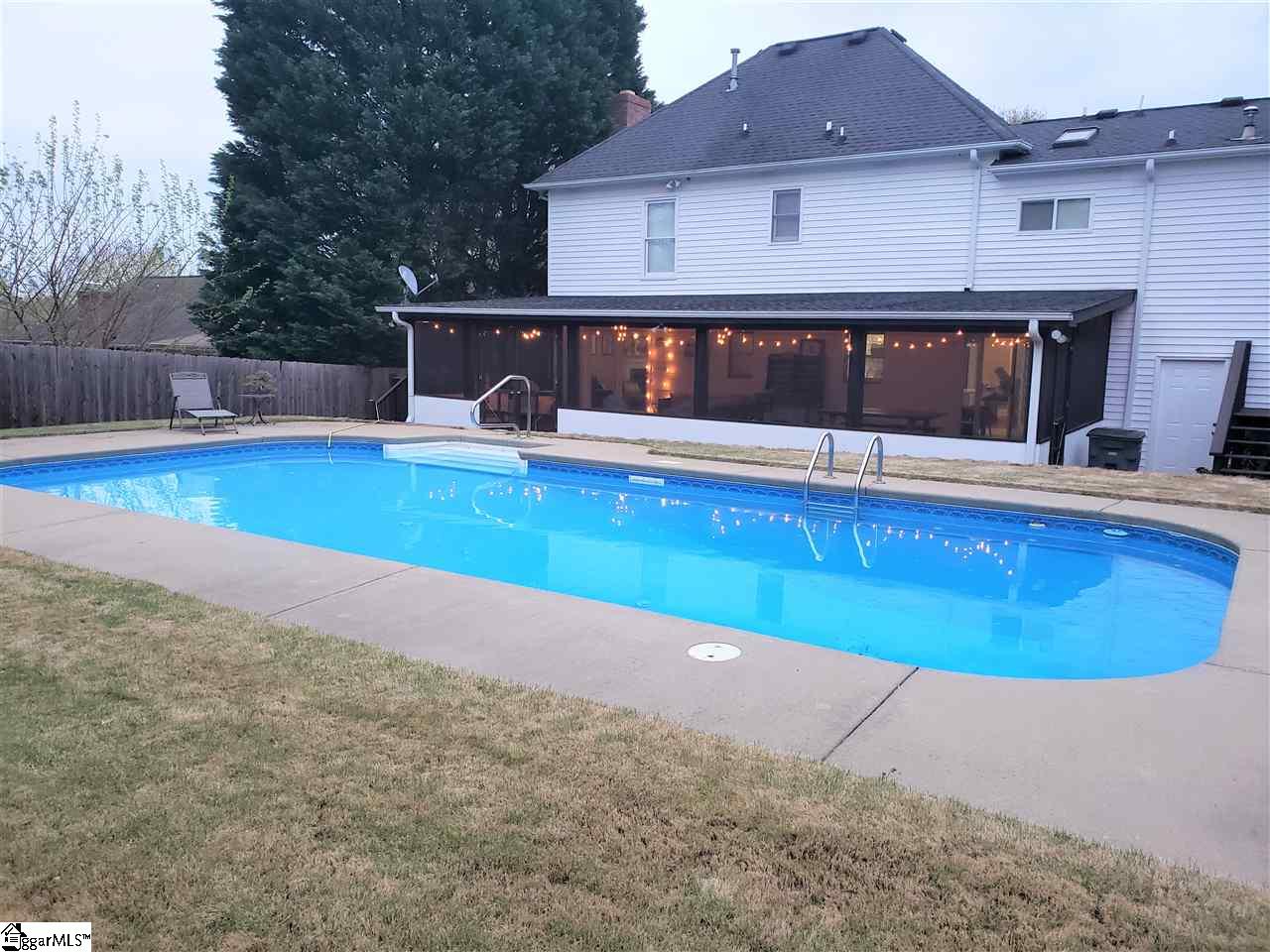 12 Spring Forest Court Greenville, SC 29615 - Photo 2 of 14 Gallery Image 2