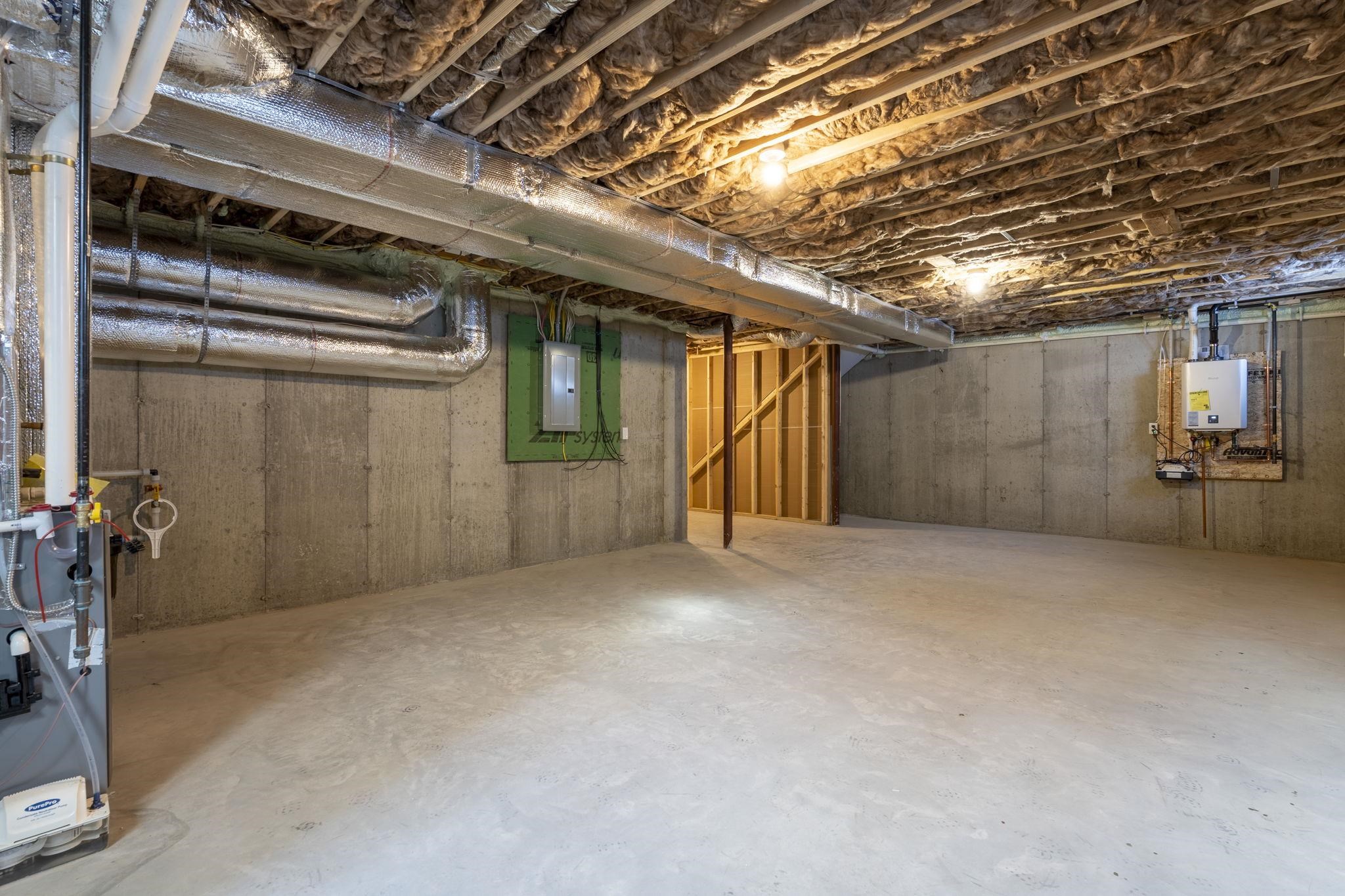 447 Silver Lake Road, Unit B Hollis, NH 03049 - Photo 40 of 42