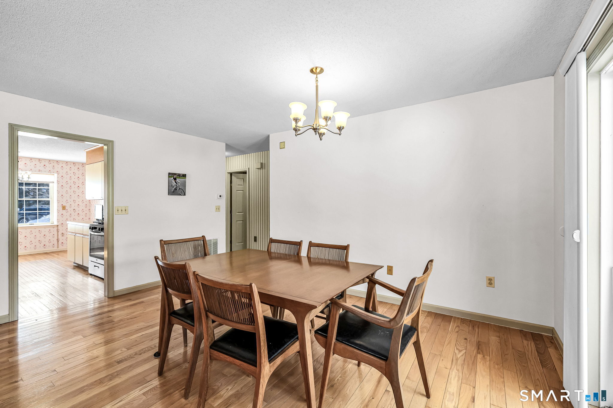 141 The Meadows, Unit 141 Enfield, CT 06082 - Photo 11 of 38