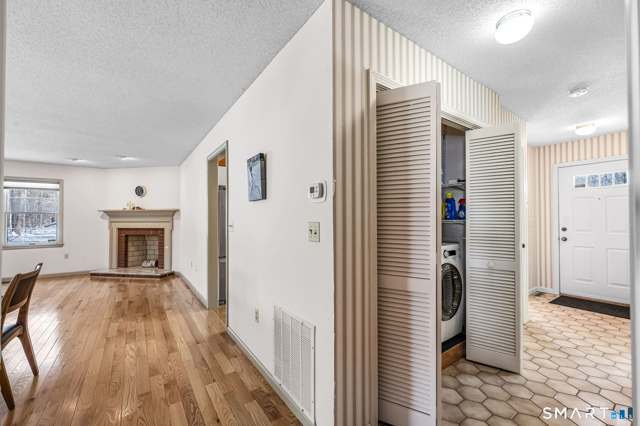 141 The Meadows, Unit 141 Enfield, CT 06082 - Photo 24 of 38