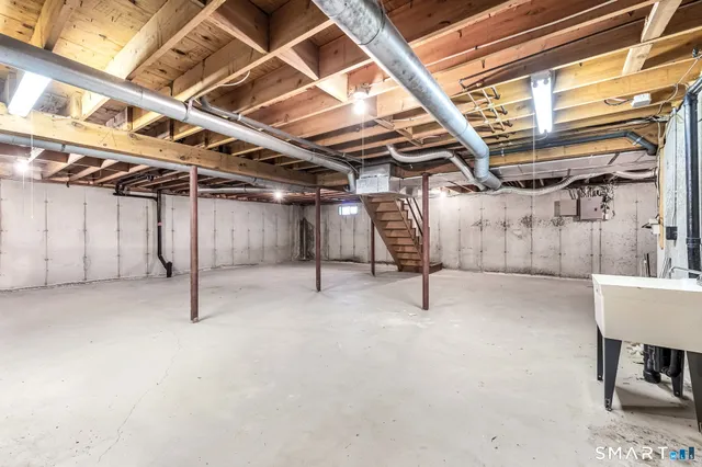 $299,900 | 141 The Meadows, Unit 141, Enfield, CT 06082