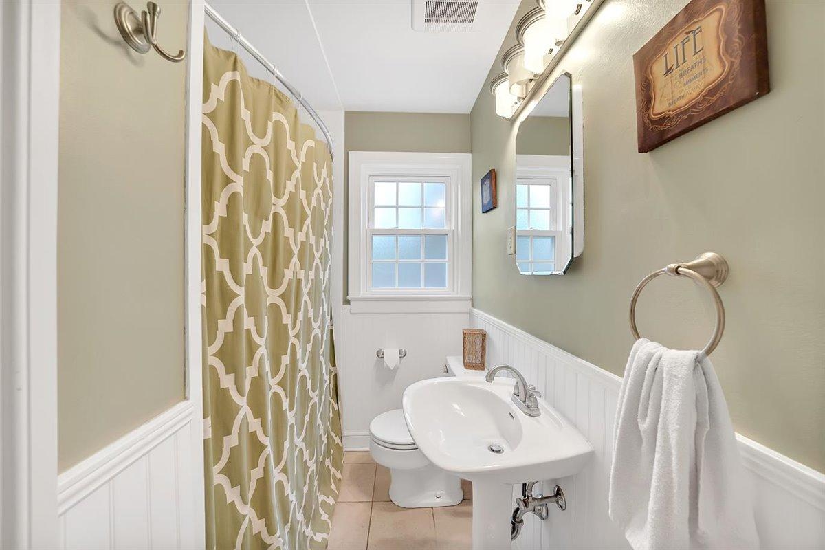 3713 Strother Road Southwest Roanoke, VA 24015 - Photo 20 of 31 19-DSC09968