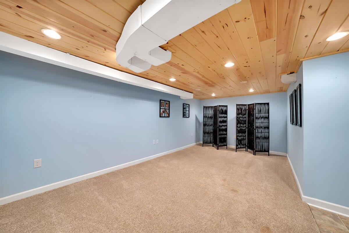 3713 Strother Road Southwest Roanoke, VA 24015 - Photo 24 of 31 23-DSC00011