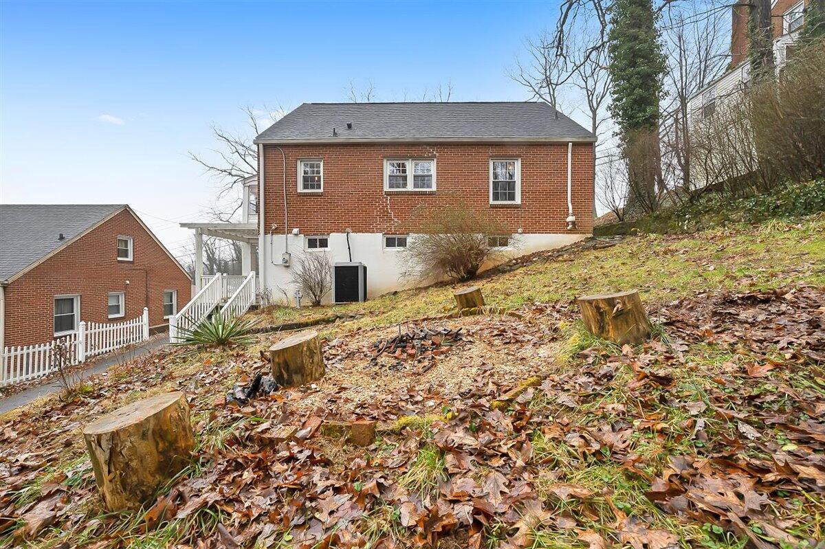 3713 Strother Road Southwest Roanoke, VA 24015 - Photo 30 of 31 29-DSC00065