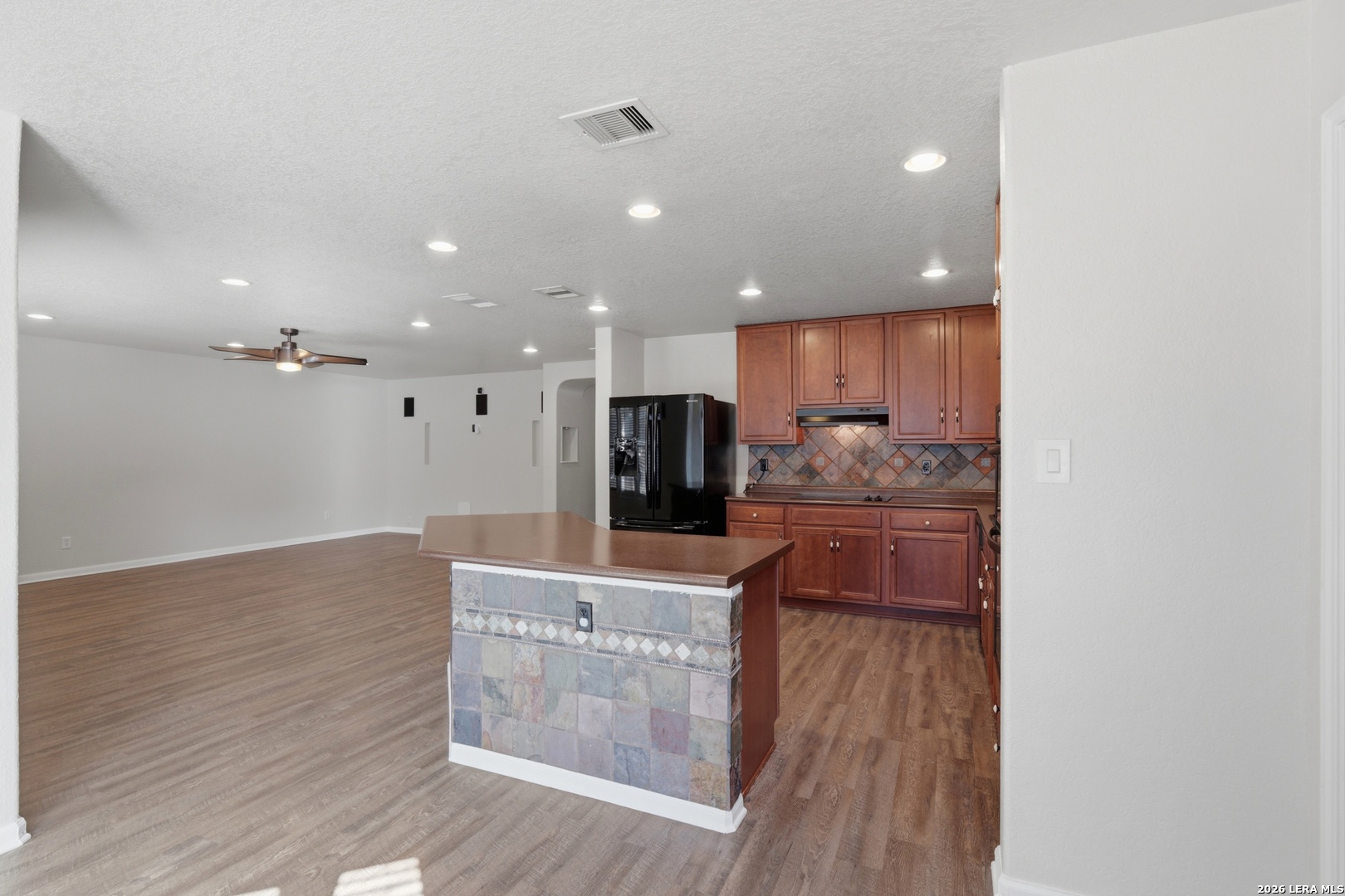 233 Springtree Trail Cibolo, TX 78108 - Photo 15 of 28