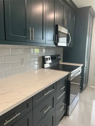 $1,900 | 3922 Northeast 166th Street, Unit S209, North Miami Beach, FL 33160