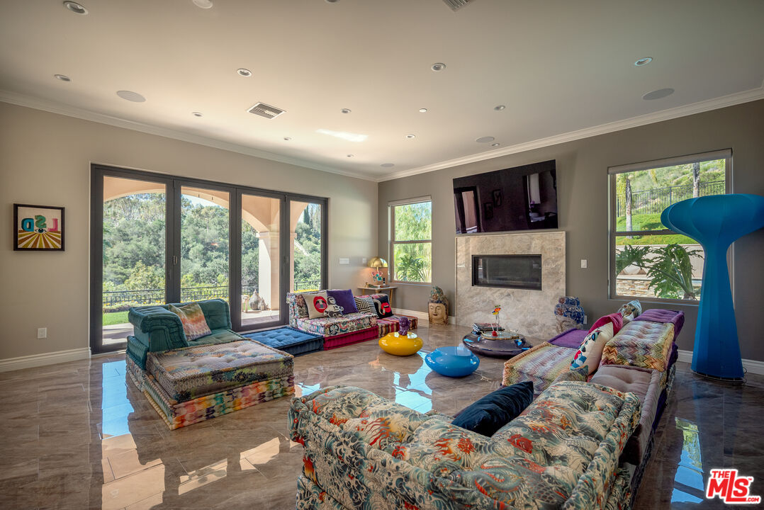 47 Buckskin Road Bell Canyon, CA 91307 - Photo 17 of 61